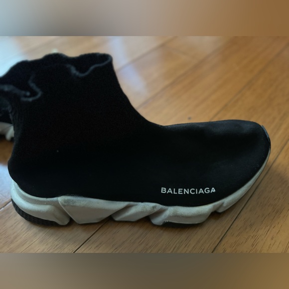 Balenciga Sneakers - Picture 8 of 8